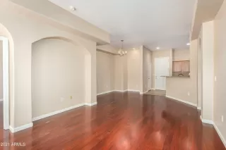 Photo #4: 6262608 Listing