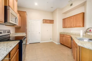 Photo #5: 6262608 Listing