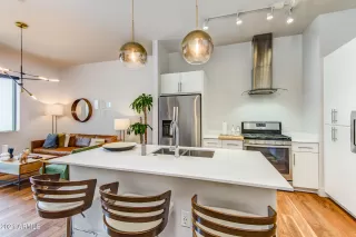 Photo #1: 6262628 Listing