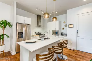 Photo #2: 6262628 Listing