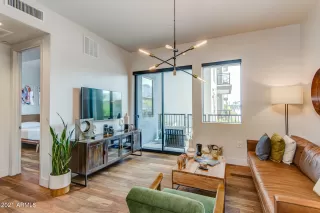 Photo #6: 6262628 Listing