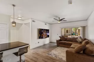 Photo #2: 6262737 Listing