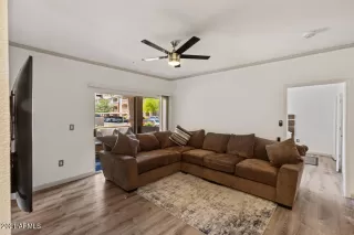 Photo #5: 6262737 Listing