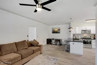 Photo #6: 6262737 Listing