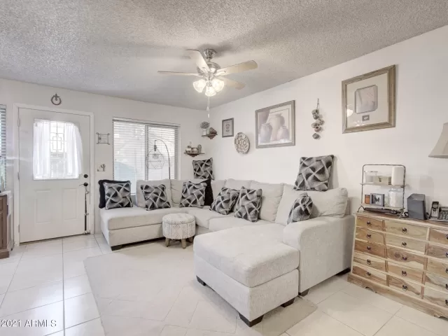 MLS: 6263020 Condo For Sale