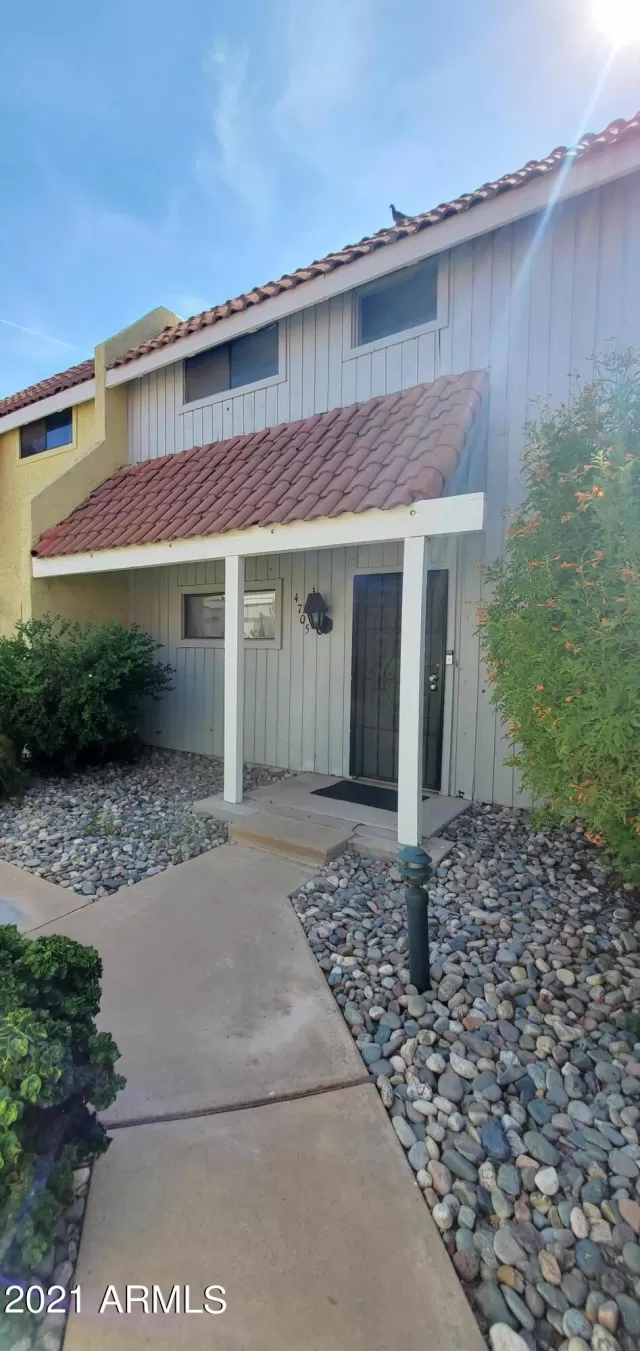 MLS: 6263030 Condo For Sale