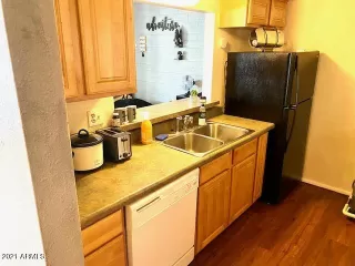 Photo #3: 6263041 Listing