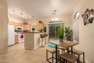 Photo #4: 6263051 Listing 