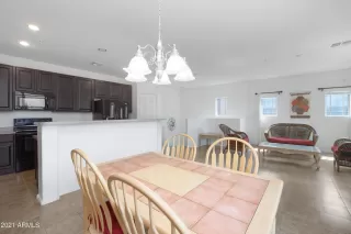 Photo #4: 6263145 Listing