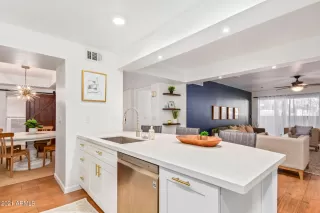 Photo #5: 6263168 Listing 