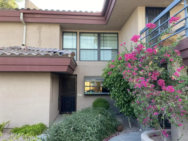 MLS: 6263232 Condo For Sale