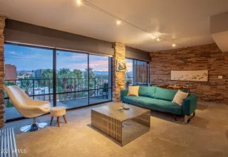 Photo #6: 6263535 Listing