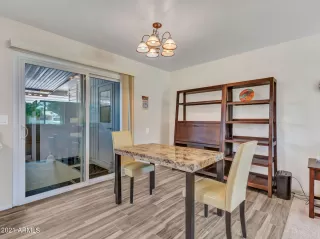 Photo #6: 6263739 Listing