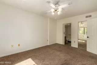 Photo #5: 6263963 Listing