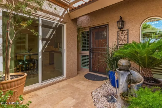 MLS: 6263988 Condo For Sale