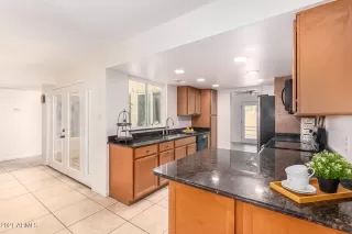 Photo #6: 6264052 Listing 