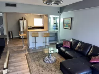 Photo #1: 6264209 Listing 