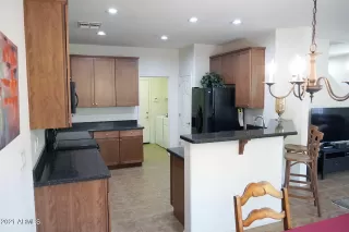 Photo #6: 6264265 Listing