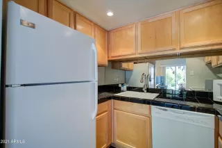 Photo #4: 6264270 Listing