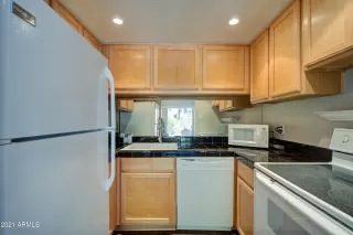 Photo #5: 6264270 Listing