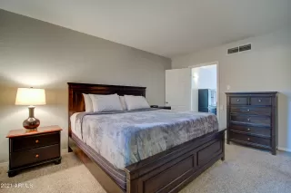 Photo #6: 6264270 Listing