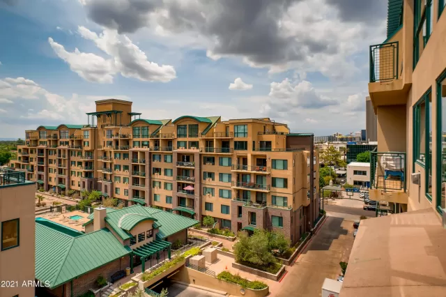 MLS: 6264279 Condo For Sale