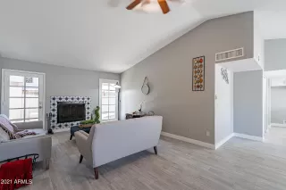 Photo #2: 6264303 Listing 