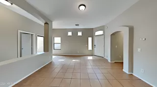 Photo #2: 6264358 Listing