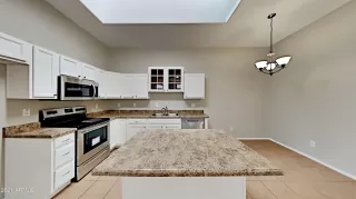 Photo #3: 6264358 Listing