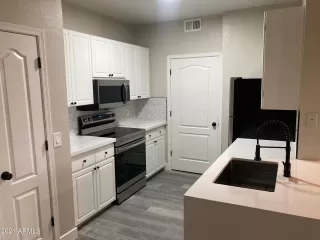 Photo #2: 6264381 Listing