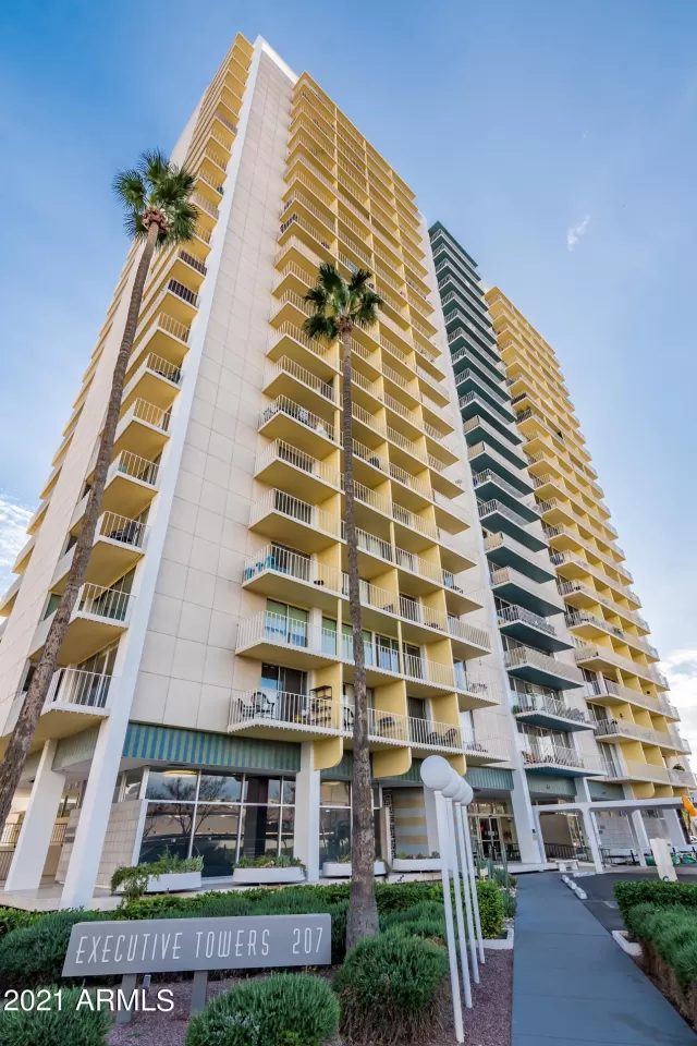 MLS: 6264458 Condo For Sale