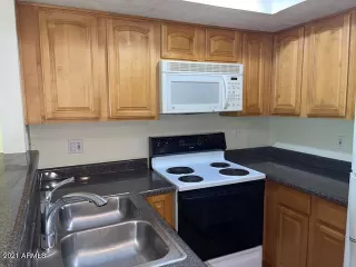 Photo #2: 6264463 Listing