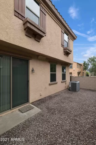 Photo #5: 6264746 Listing