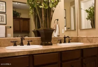 Photo #5: 6264750 Listing