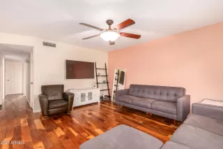 Photo #3: 6264823 Listing