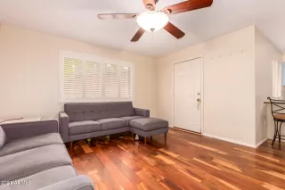 Photo #5: 6264823 Listing