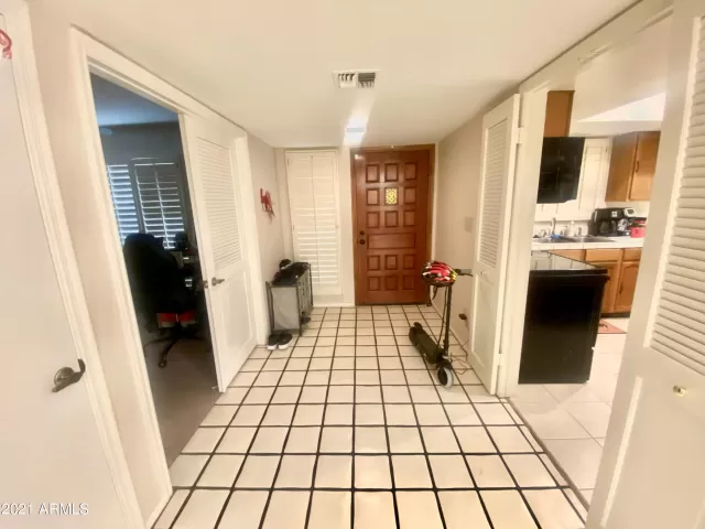 MLS: 6264968 Condo For Sale