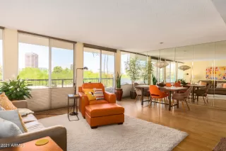 Photo #2: 6265006 Listing 