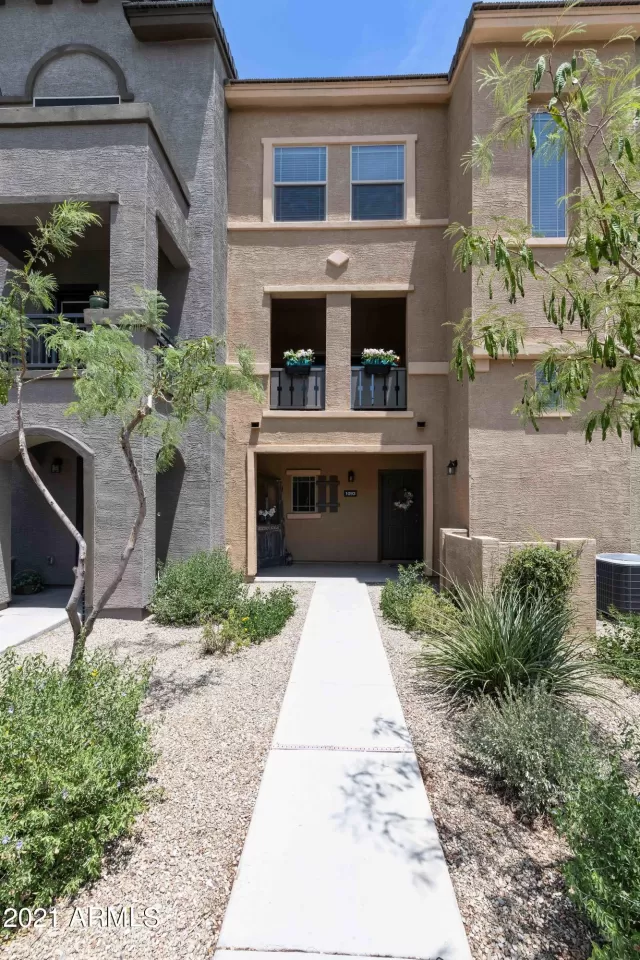 MLS: 6265094 Condo For Sale