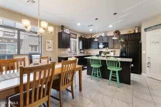 Photo #6: 6265094 Listing