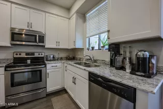 Photo #5: 6265279 Listing 