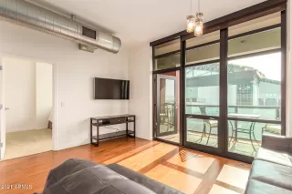 Photo #2: 6265323 Listing