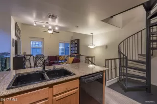 Photo #6: 6265412 Listing 