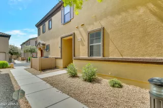 Photo #2: 6265422 Listing