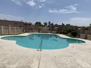 Photo #5: 6265766 Listing