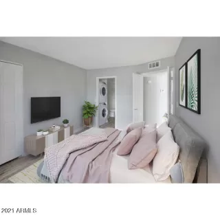 Photo #6: 6265852 Listing