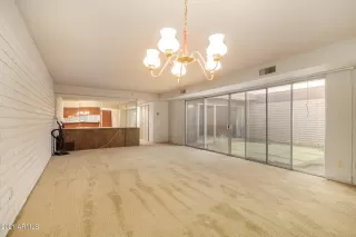 Photo #4: 6265906 Listing