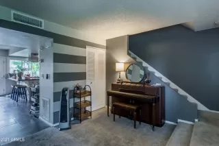 Photo #4: 6265914 Listing