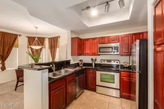 Photo #3: 6265917 Listing