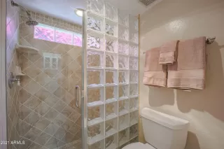 Photo #6: 6265972 Listing